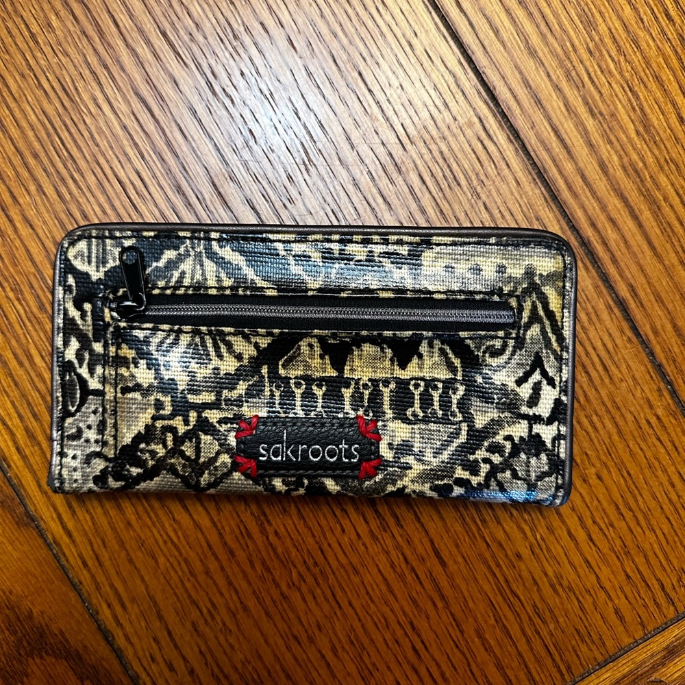 Sakroot wallet